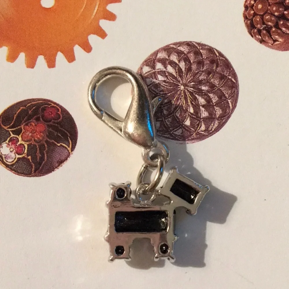 Black Cubic Zirconia Scottie Scotty Pet Collar Charm NEW Zipper Pull Key Chain